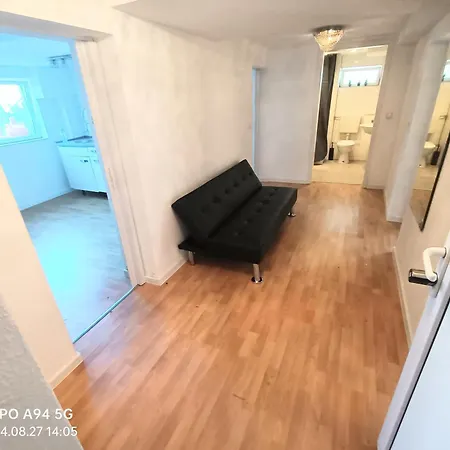 2zimmer Ug Wohnkueche Und Schlafzimmer